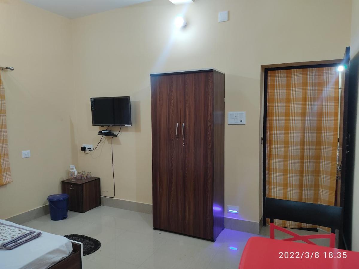 Kasahara - Homestay Болпур Екстериор снимка
