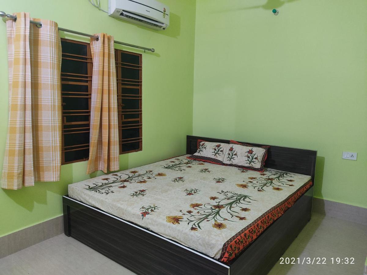 Kasahara - Homestay Болпур Екстериор снимка